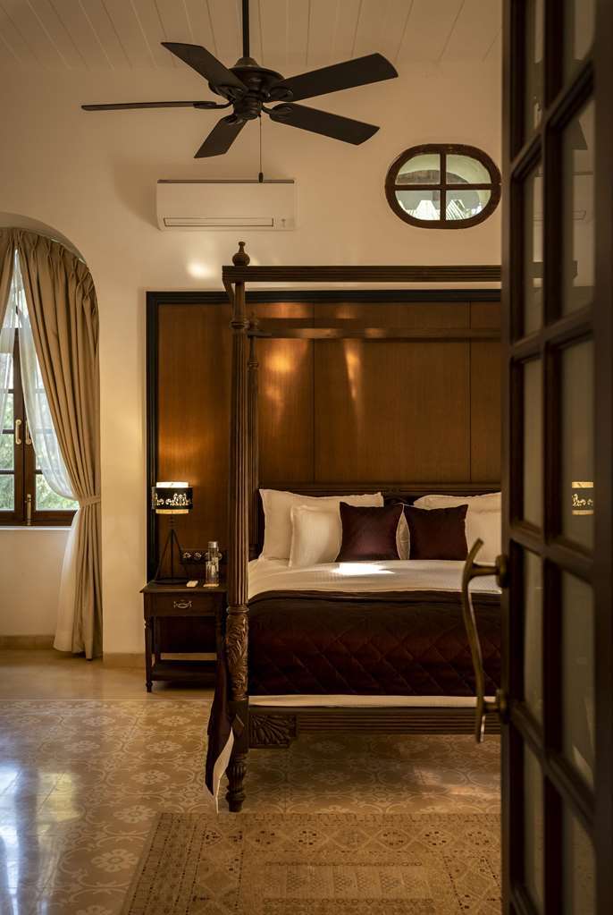 The Postcard Cuelim Hotel Velsao Room photo